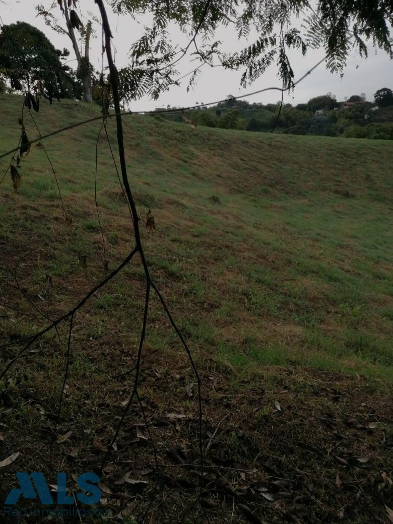 Lote a borde de vía Pereira Armenia, Condina pereira - via condina