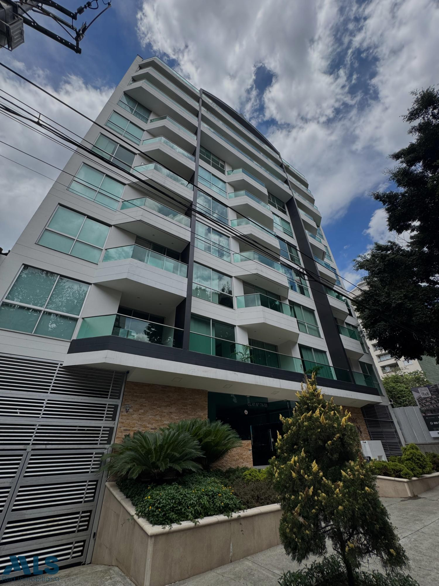 PENTHOUSE EN EL CORAZON DE LAURELES medellin - lorena