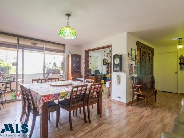 Amplio Apartamento en Castropol medellin - castropol