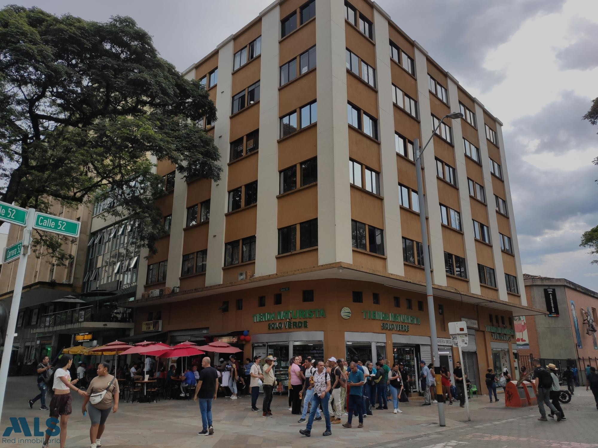 Oficina en venta cerca al Parque Berrío medellin - parque berrio