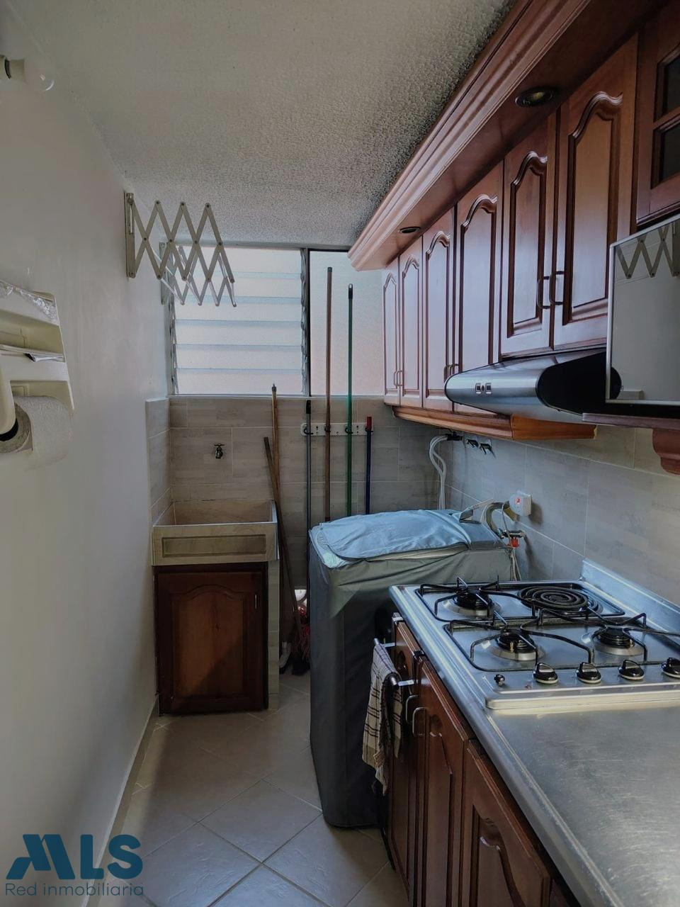 VENTA COMODO APARTAMENTO EN CAMINO VERDE envigado - camino verde