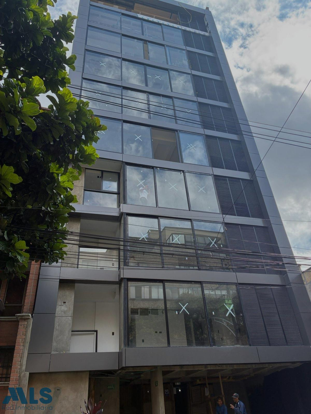 Piso Completo con 3 apartamentos, apto para alquiler a corto plazo. medellin - santa teresita