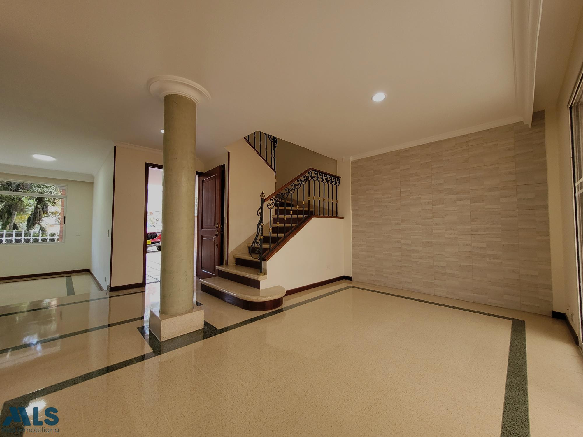 Hermosa Casa en Sector tranquilo de Envigado envigado - loma de cumbres