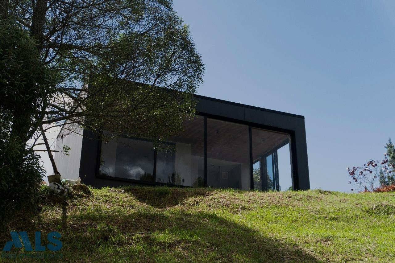 Espectacular lote con Tiny House envigado - alto de las palmas