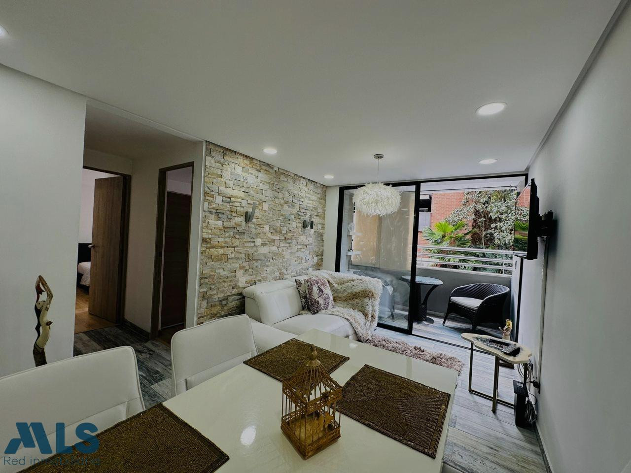 VENTA APARTAMENTO AMOBLADO POBLADO medellin - loma de los parra