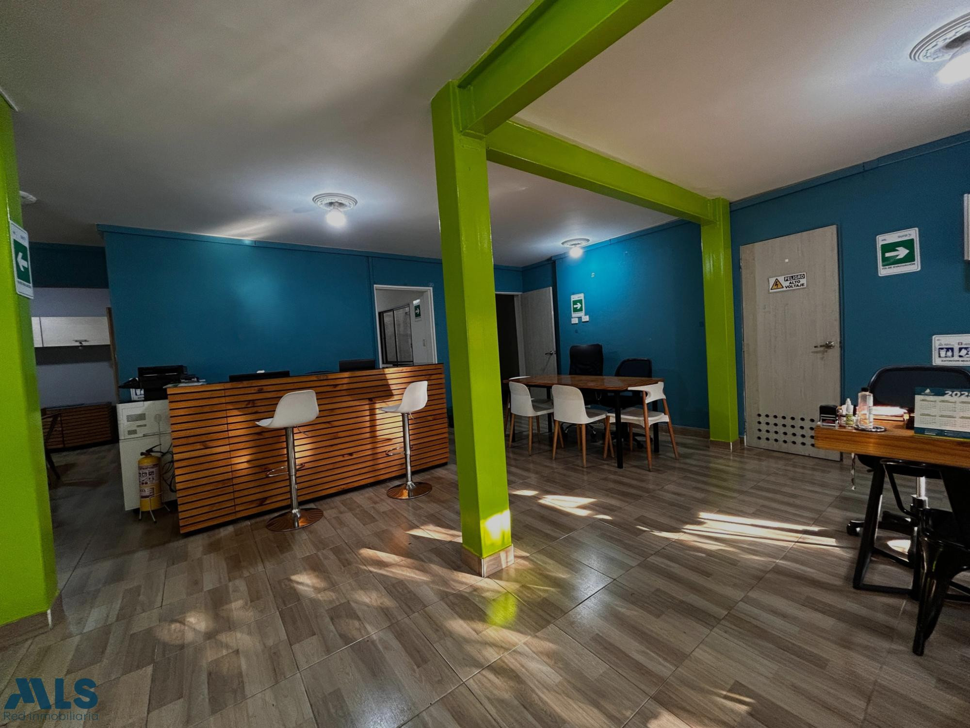 Casa en excelente ubicación con Uso Comercial medellin - laureles