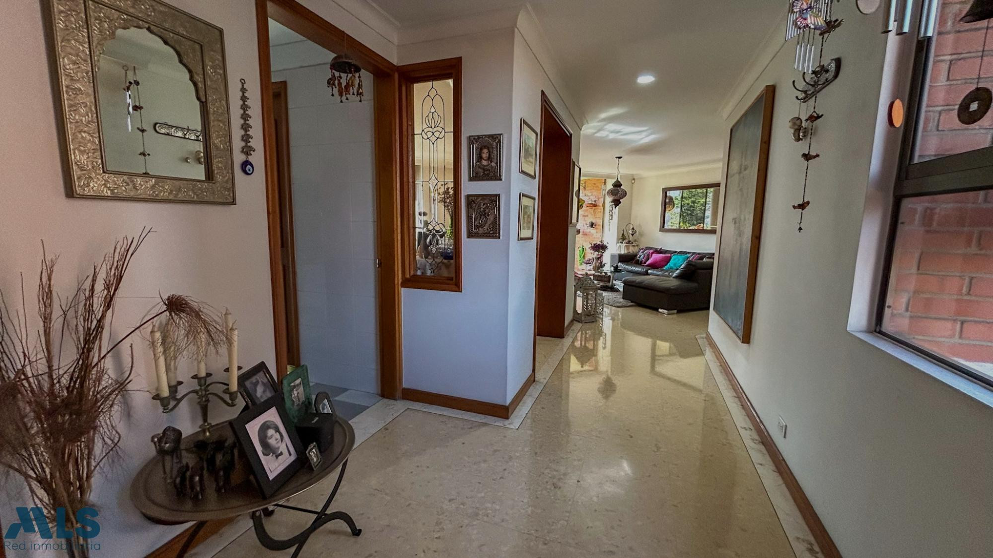 Amplio Apartamento en Venta sector el Tesoro medellin - el tesoro