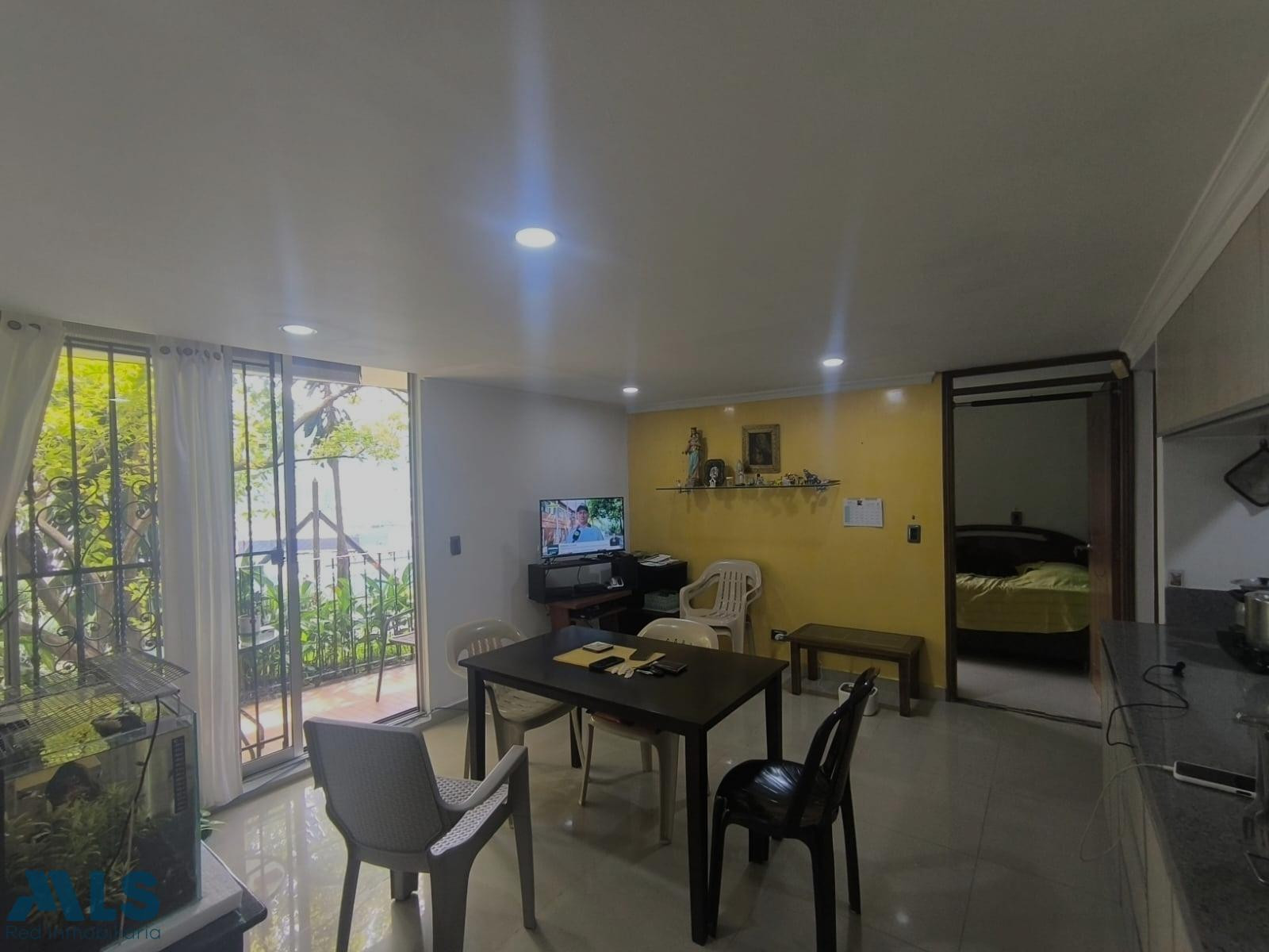 Apartamento en Venta, Las Palmas, $ 465.000.000. medellin - las palmas