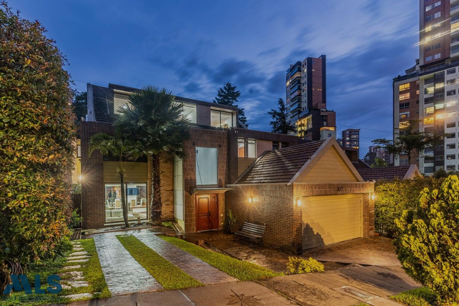 Exclusiva y hermosa casa en venta en el Poblado medellin - el tesoro