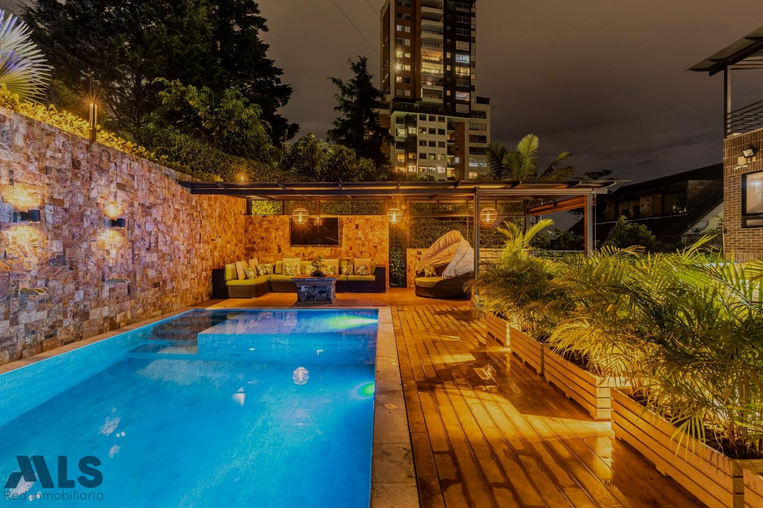 Exclusiva y hermosa casa en venta en el Poblado medellin - el tesoro