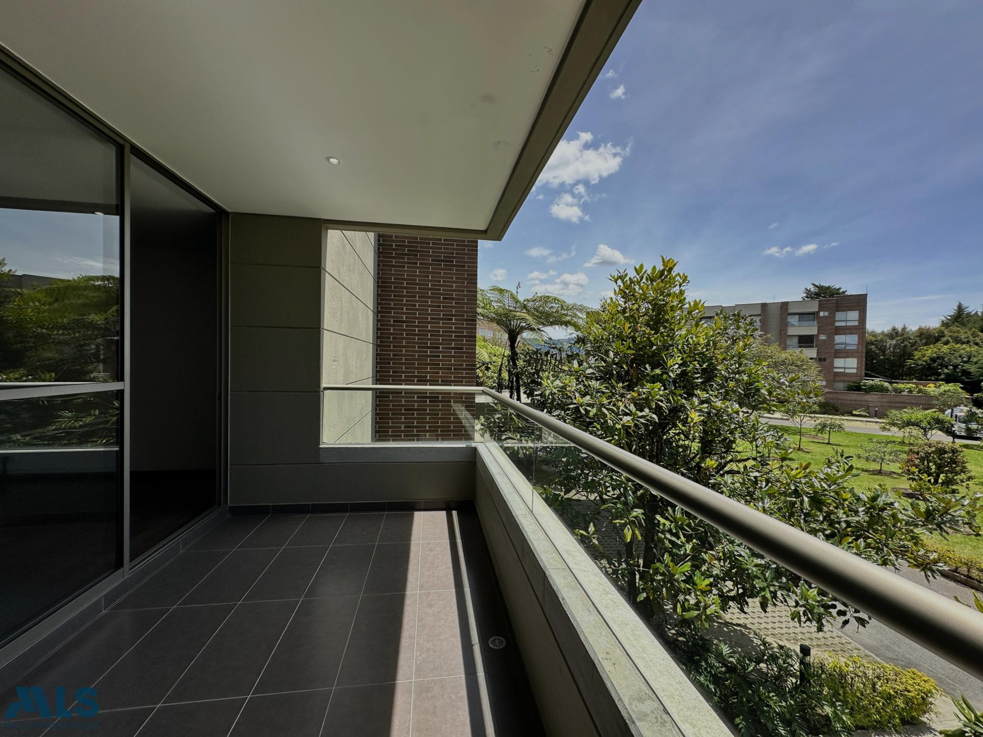 Espectacular Apartaestudio en Llanogrande rionegro - v guayabito