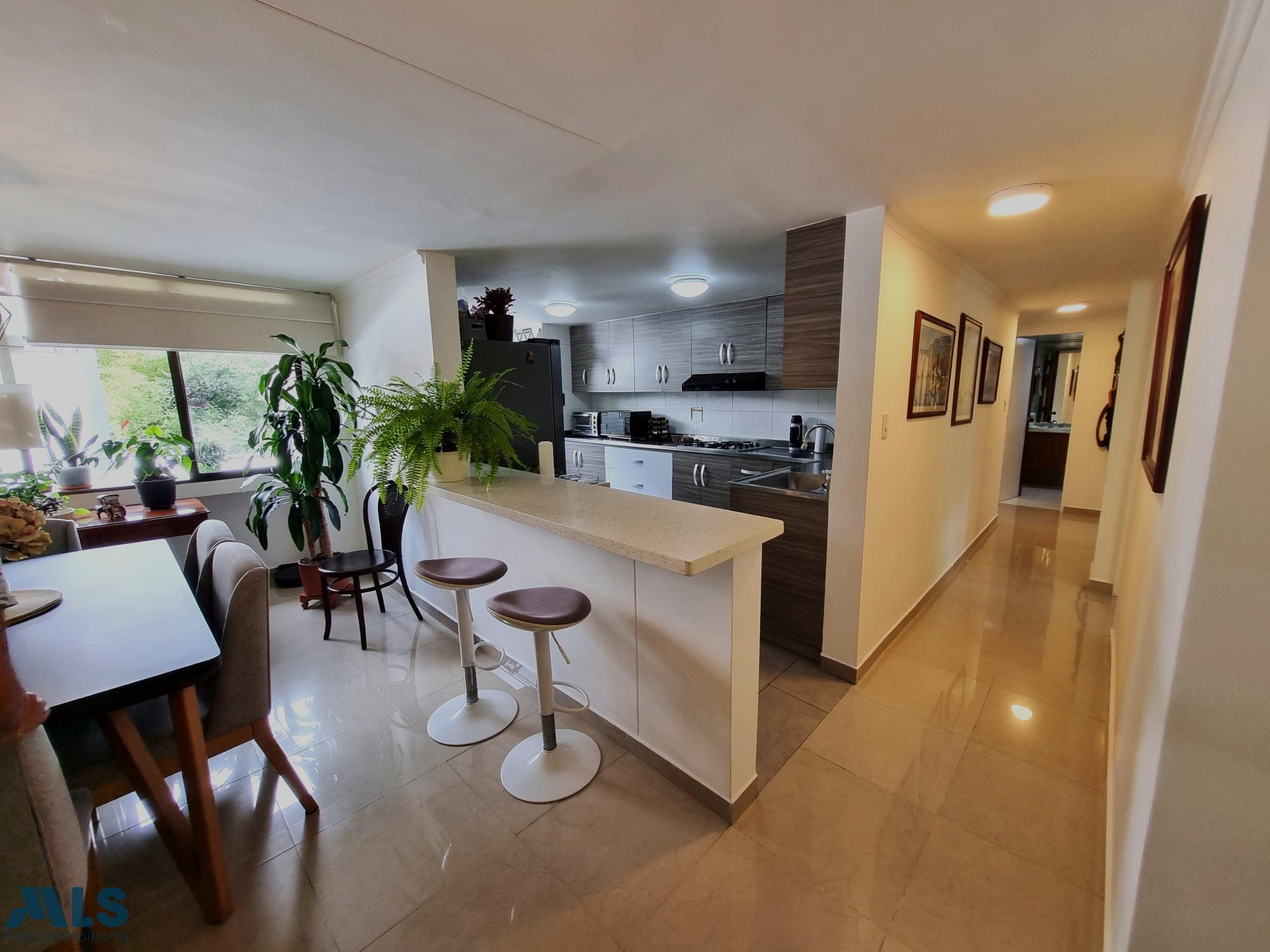 Apartamento remodelado x Trans. Inferior medellin - las lomas no 1