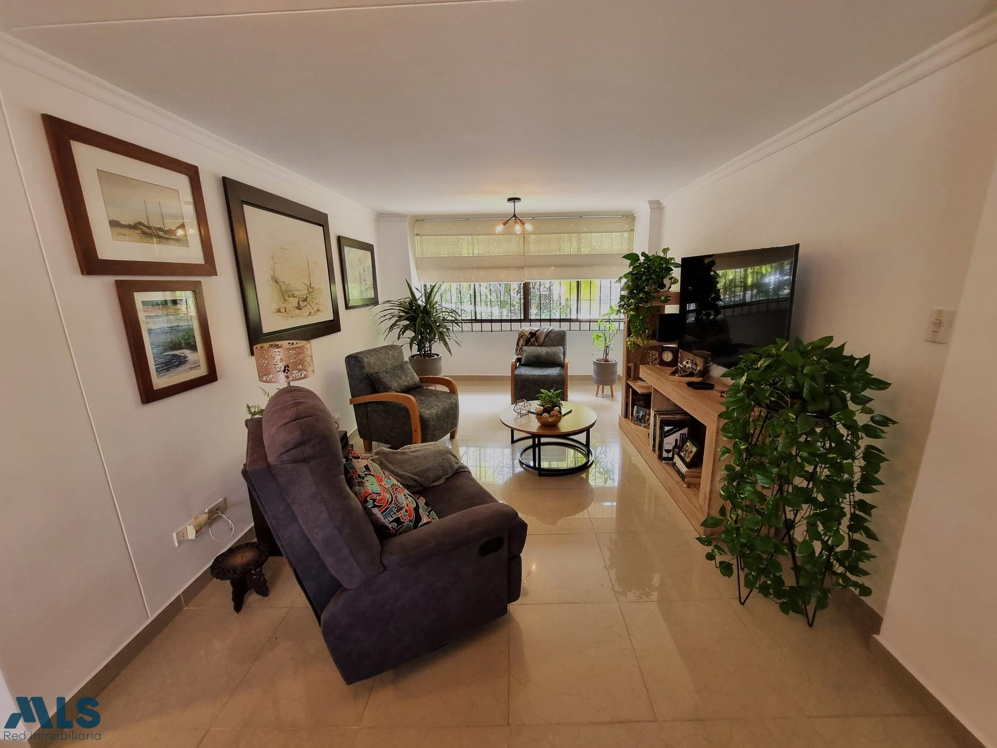 Apartamento remodelado x Trans. Inferior medellin - las lomas no 1