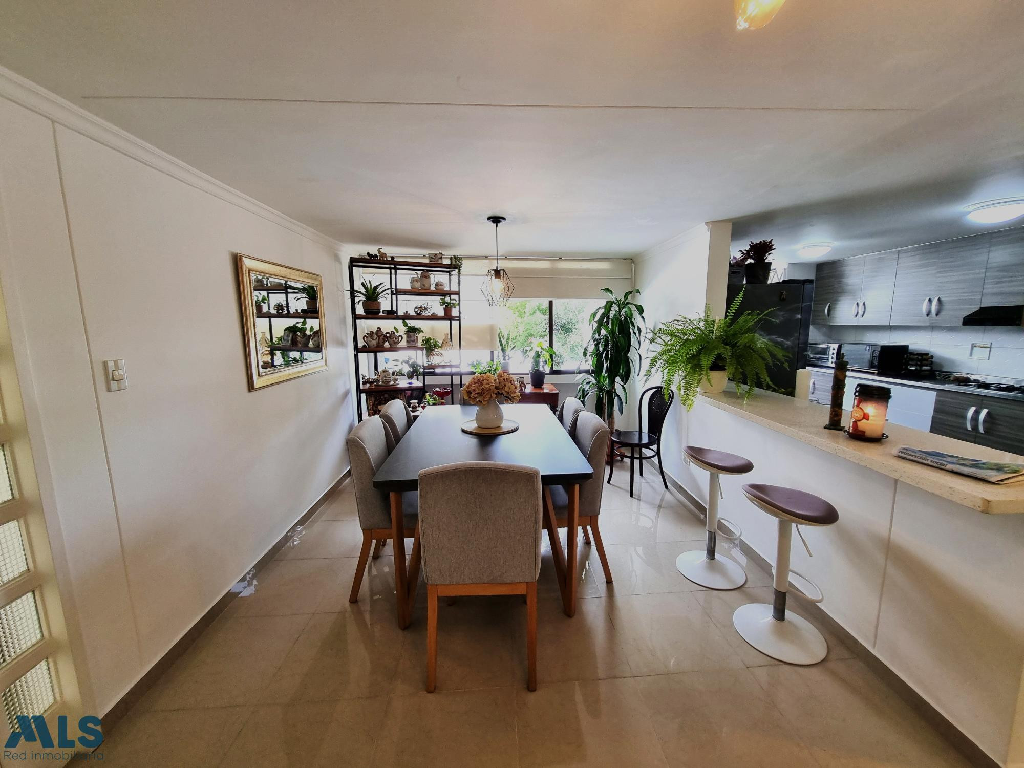 Apartamento remodelado x Trans. Inferior medellin - las lomas no 1