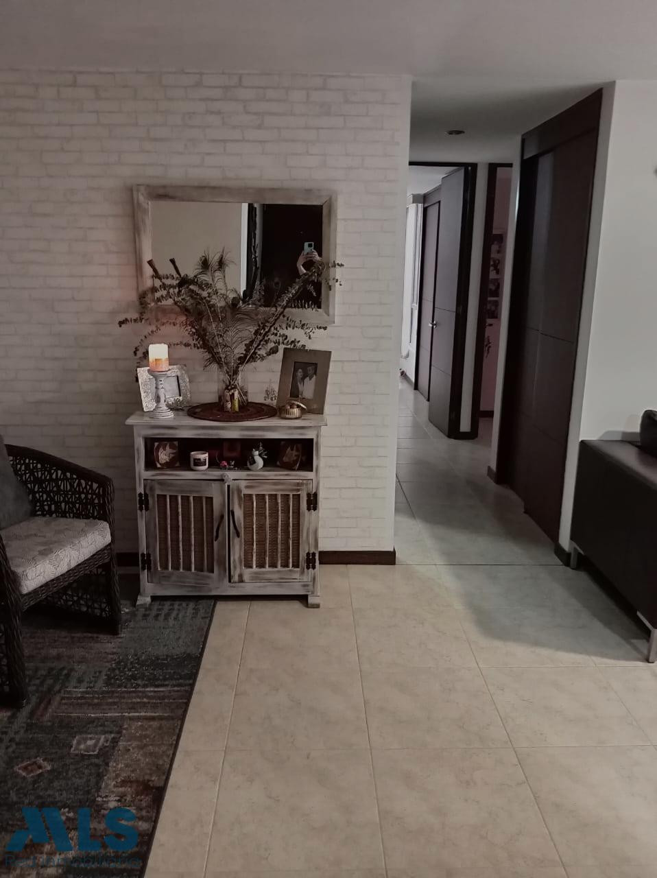 Hermoso apartamento muy bien ubicado. medellin - ciudad del rio