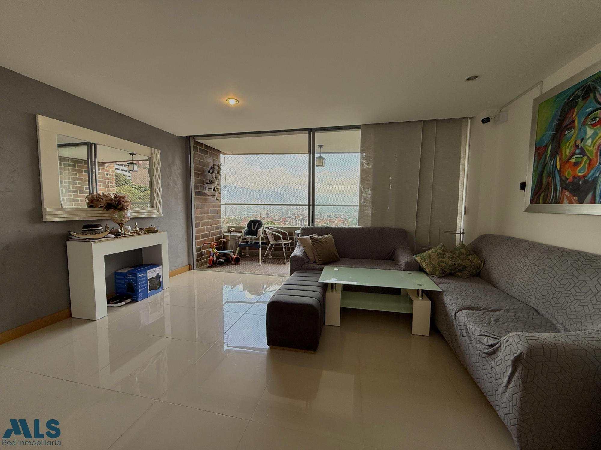 APARTAMENTO CON LINDA VISTA envigado - camino verde