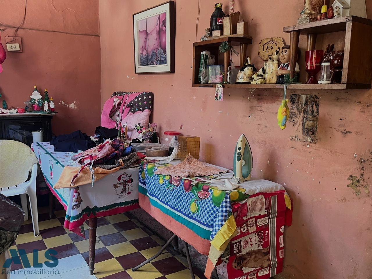 CASA LOTE GRAN OFERTA PRECIO UNICO EN CENTRO DE MEDELLIN medellin - bombona no 1