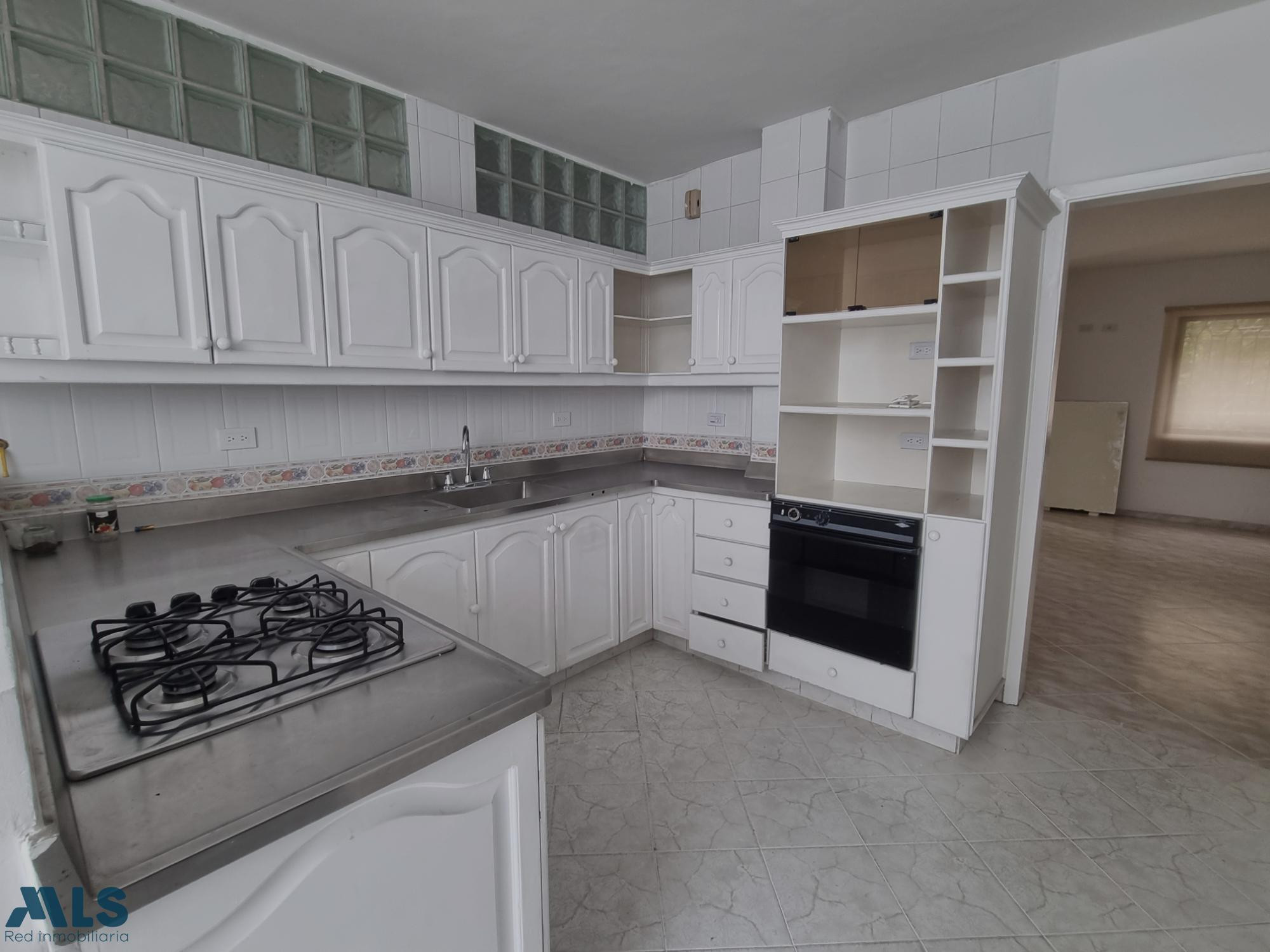 Amplio apartamento para remodelar en Conquistadores – Excelente ubicación medellin - conquistadores