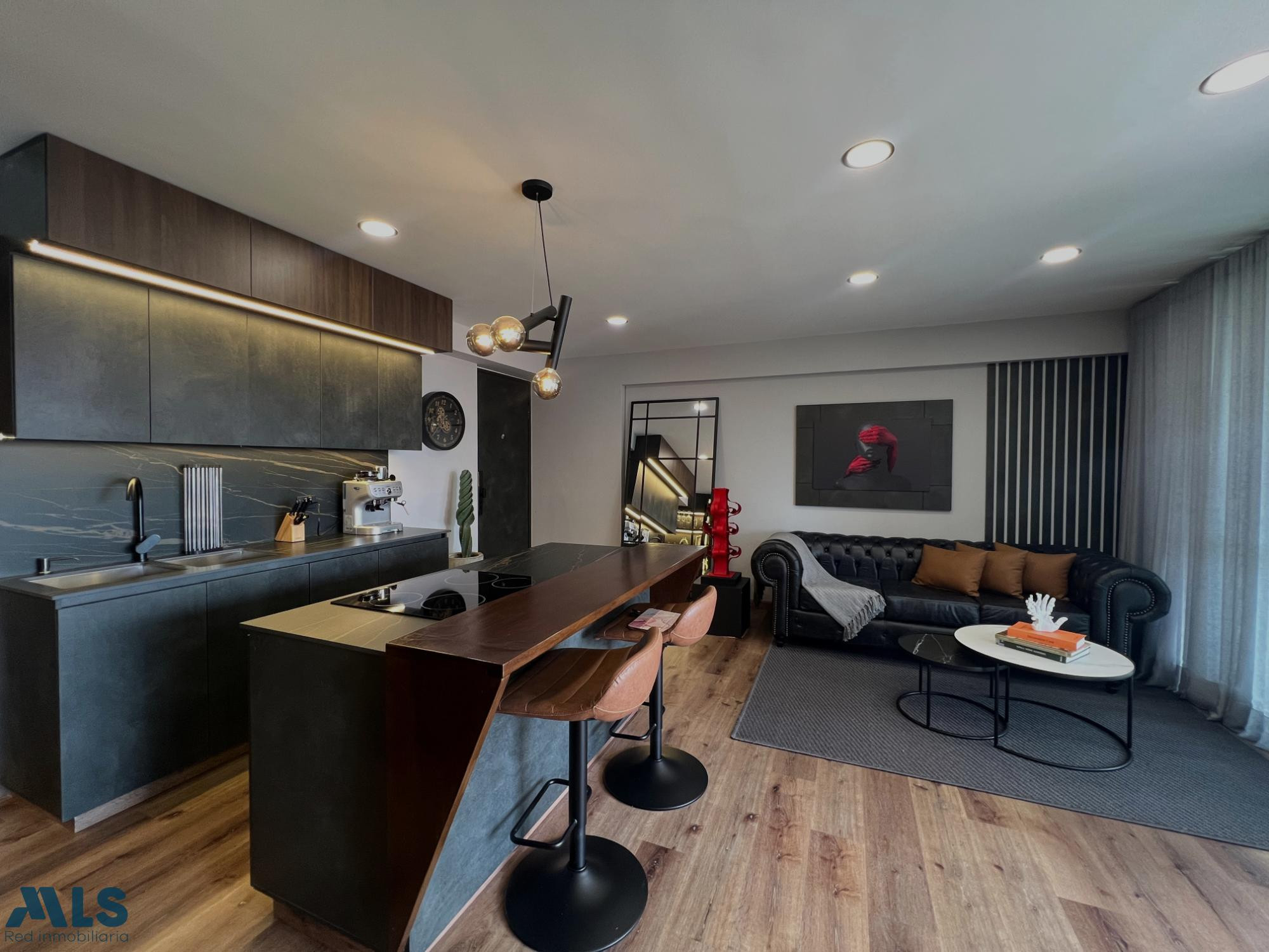 APARTAMENTO EN VENTA EN LOMA LAS BRUJAS ENVIGADO envigado - loma de las brujas