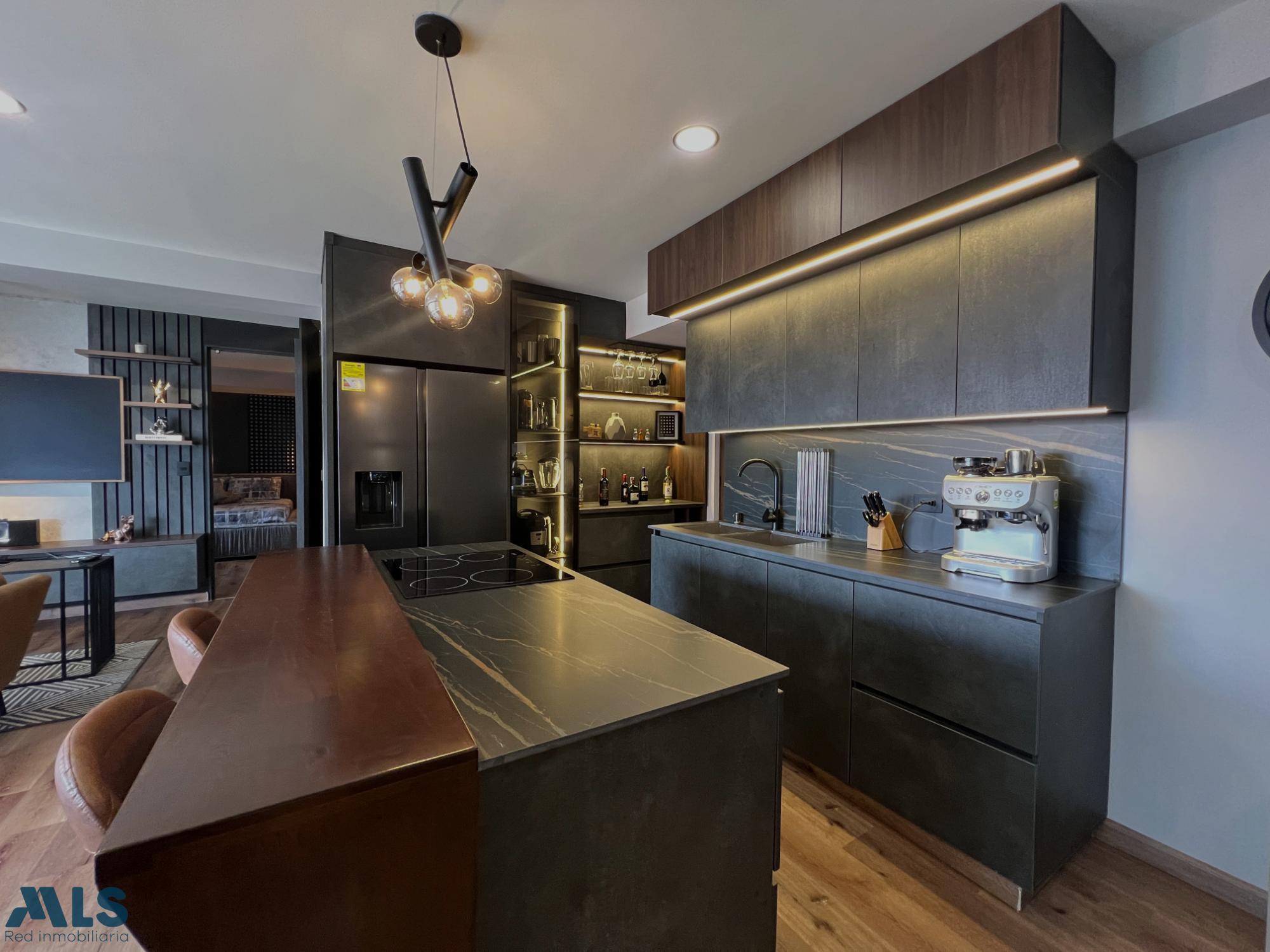 APARTAMENTO EN VENTA EN LOMA LAS BRUJAS ENVIGADO envigado - loma de las brujas