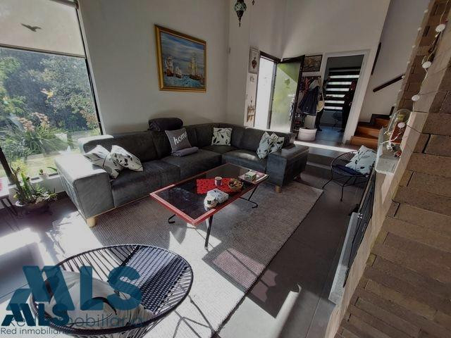 Espectacular propiedad con lago privado en el Oriente Antioqueño rionegro - v quirama