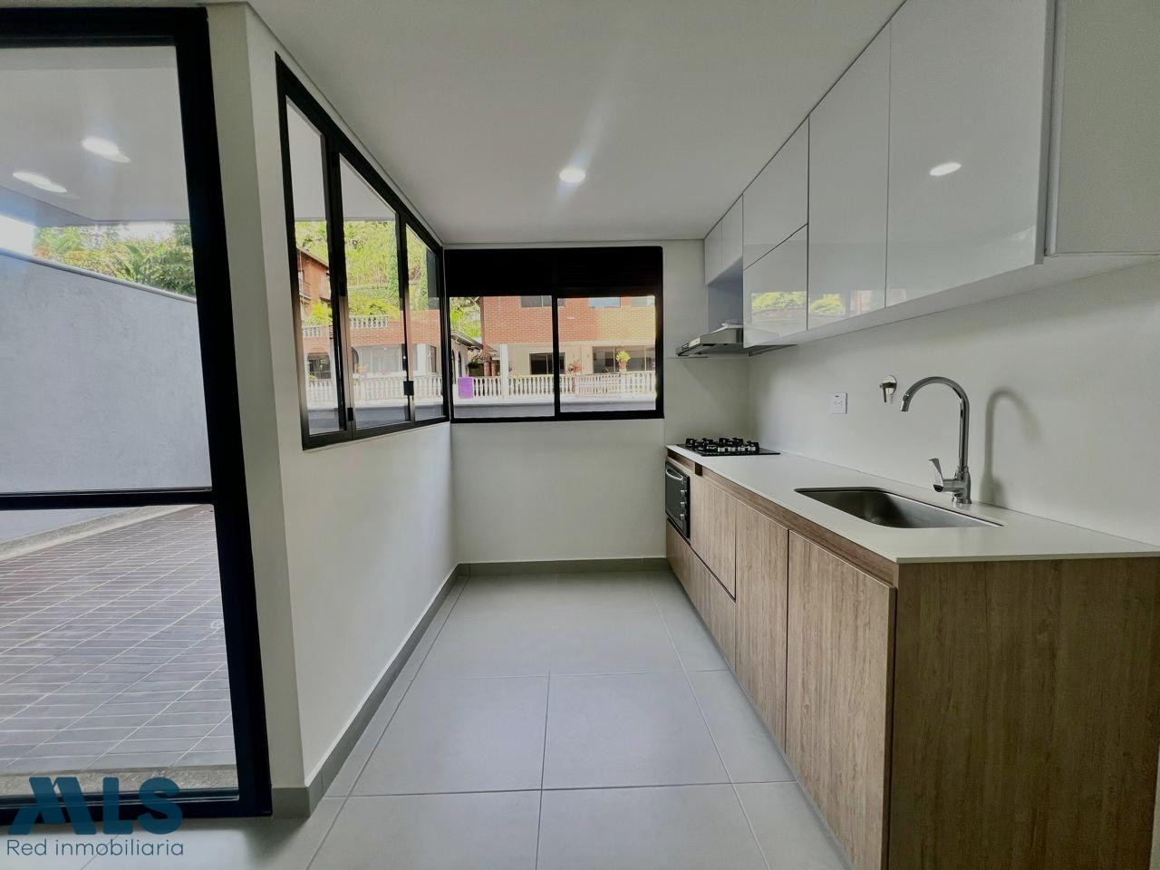 Apartamento en Venta con espectacular Terraza en Envigado envigado - senorial