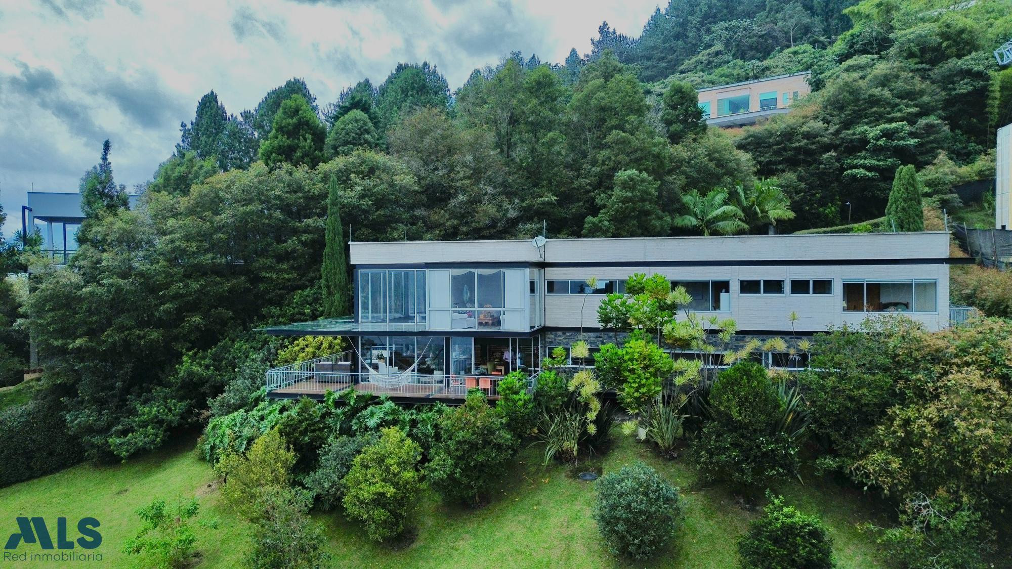 Espectacular Casa en Las Palmas envigado - las palmas