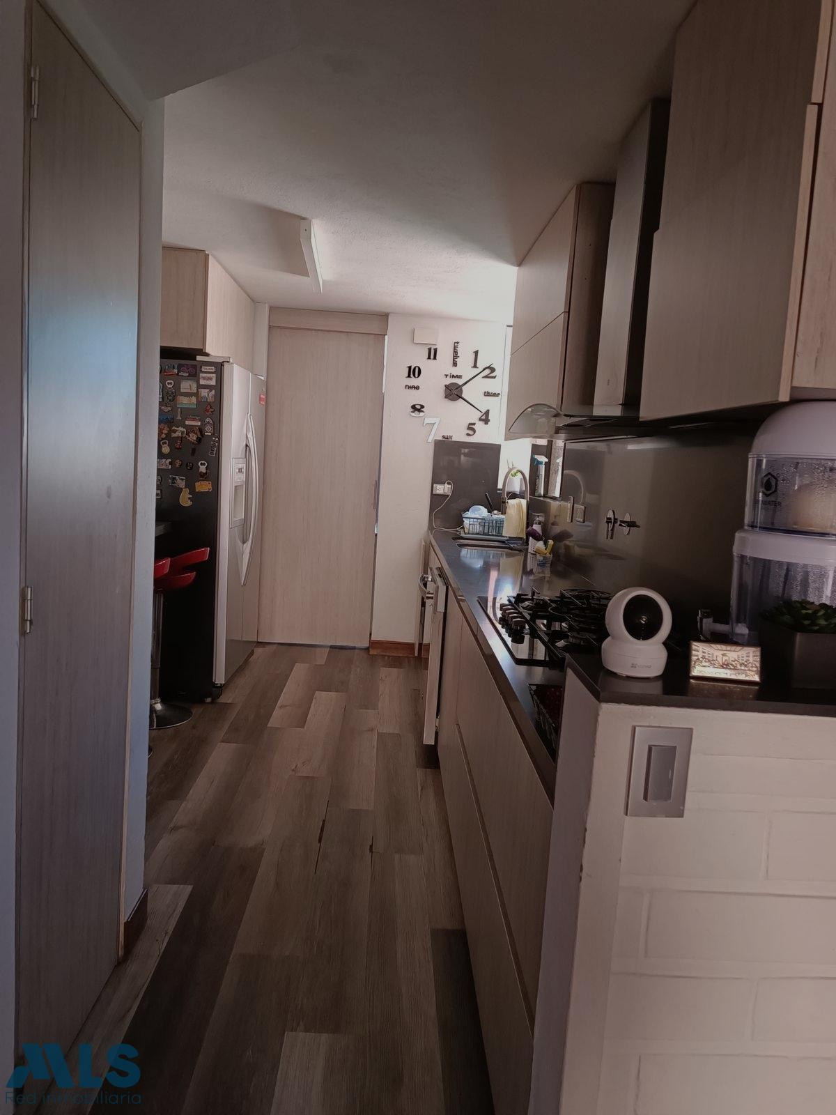 ¡Exclusiva casa en el sector Loma del Escobero! envigado - loma del escobero
