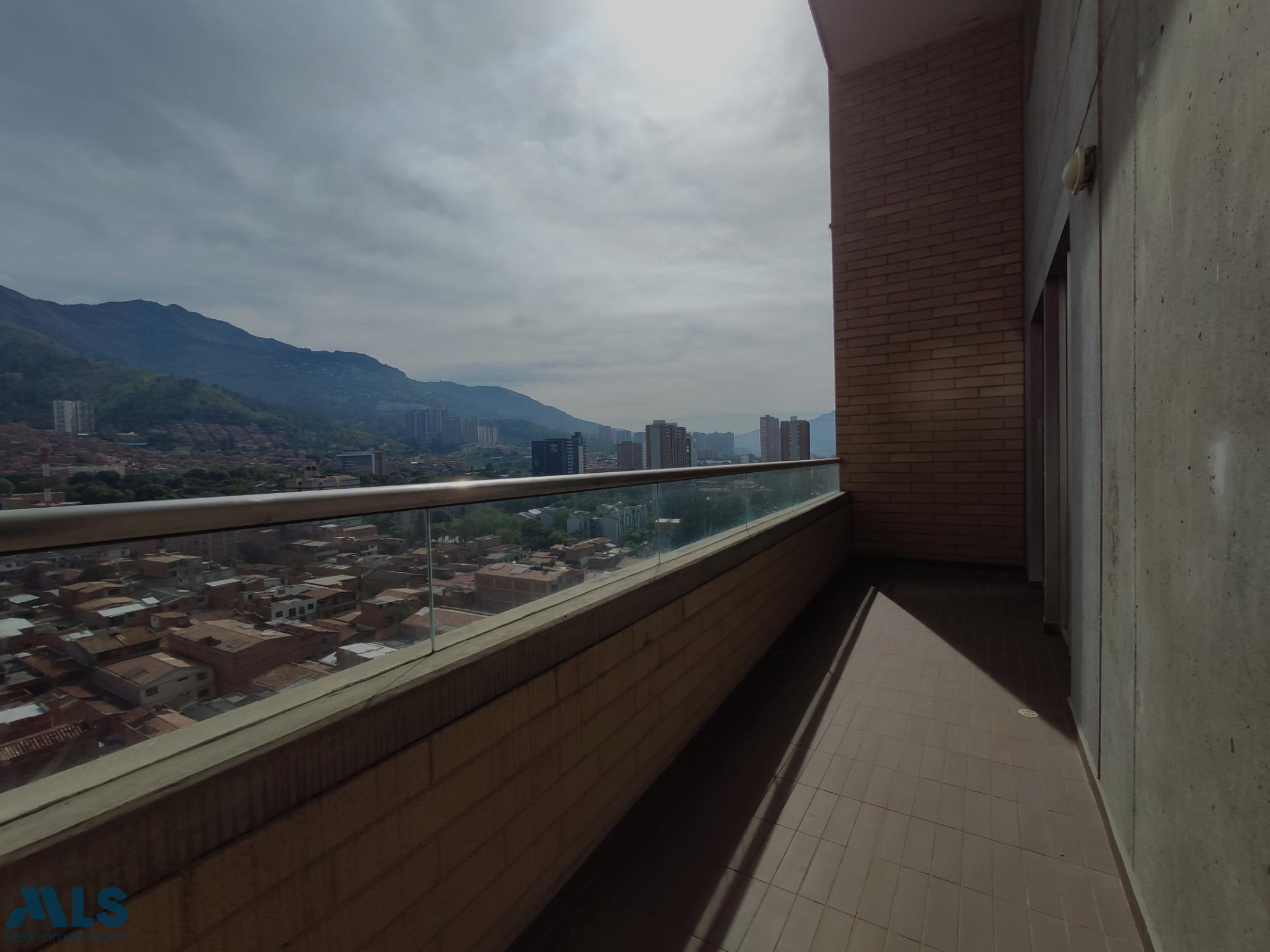 Apartamento en Venta en Niquía con Espectacular Vista bello - niquia