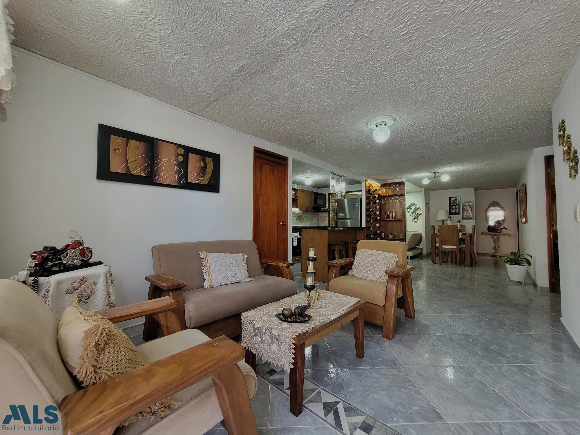 Casa en Rionegro con ubicación privilegiada al lado de zona comercial rionegro - el porvenir