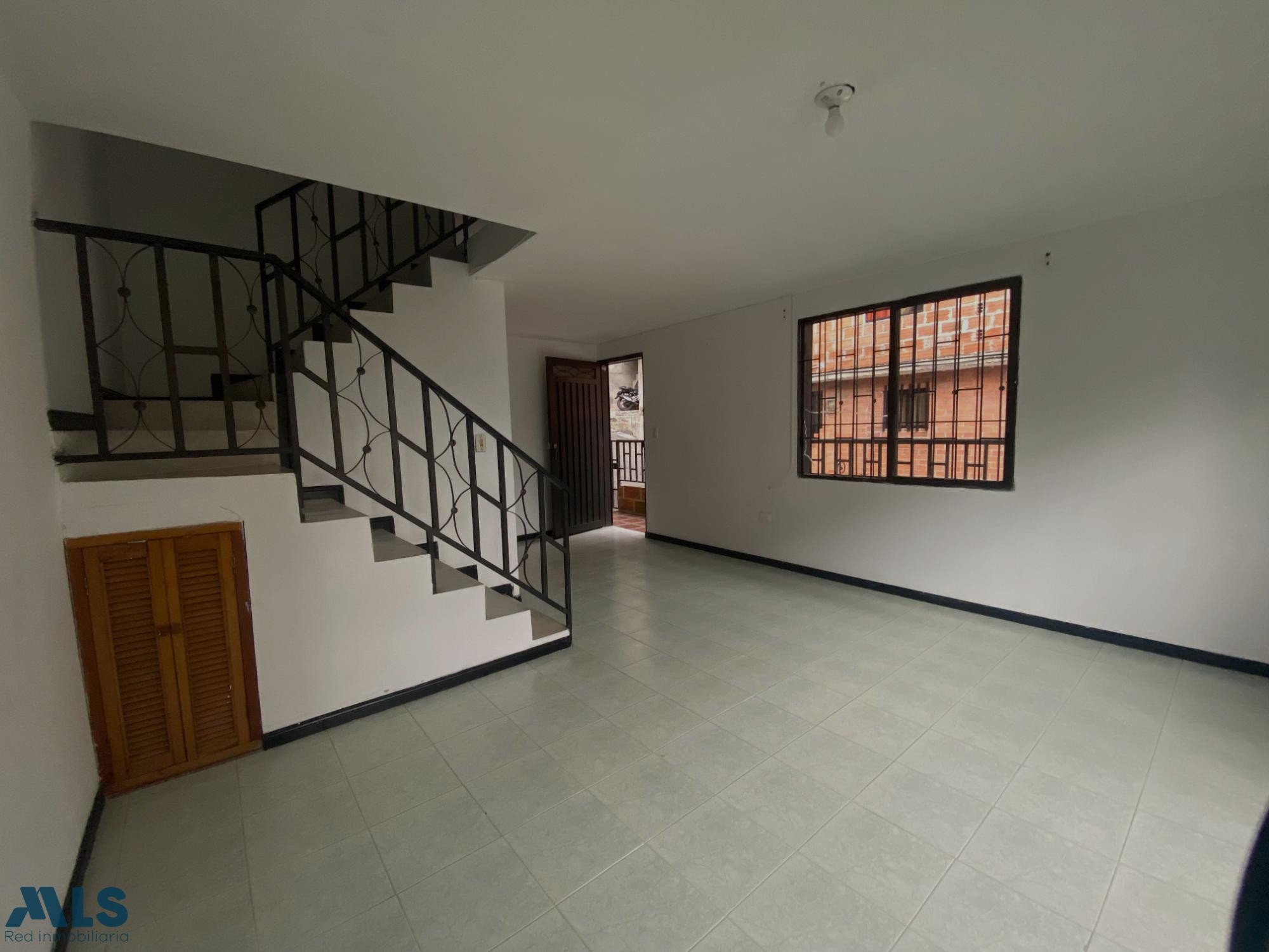 CASA UNIFAMILIAR EN FLORESTA METROPOLITANO medellin - metropolitano