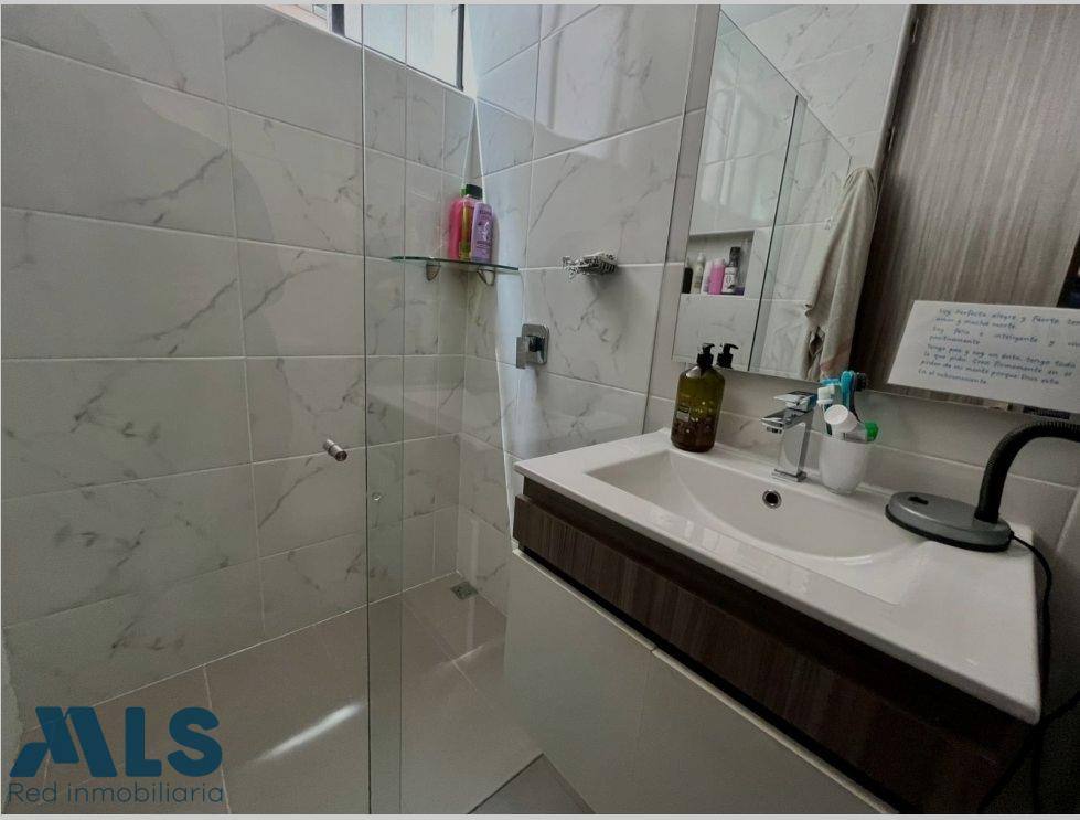 Moderno apartamento con vista envigado - loma de las brujas