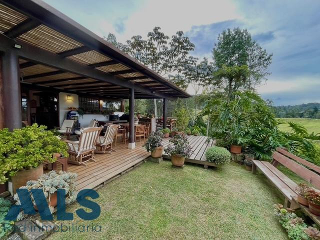Casa tradicional de 1 nivel, Alto del Escobero. envigado - alto del escobero envigado
