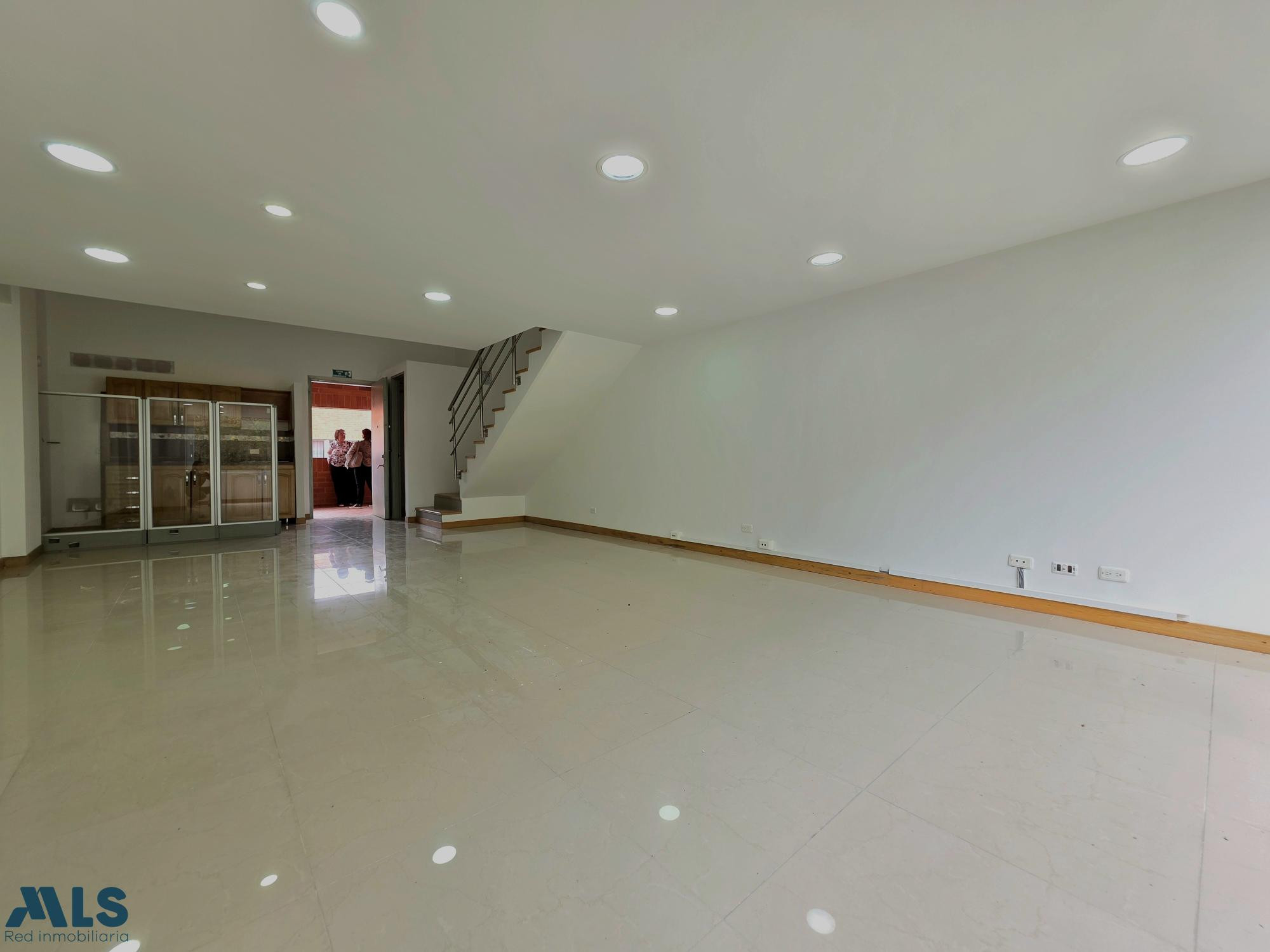 Excelente oficina en el Alto de las Palmas envigado - alto de las palmas