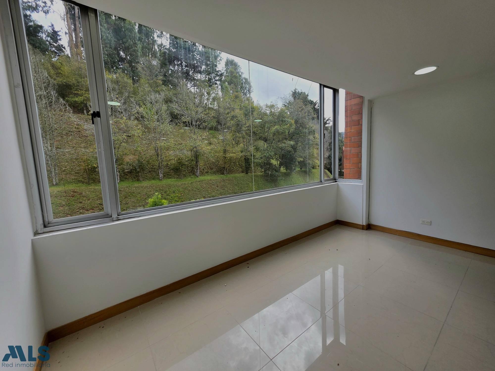 Excelente oficina en el Alto de las Palmas envigado - alto de las palmas