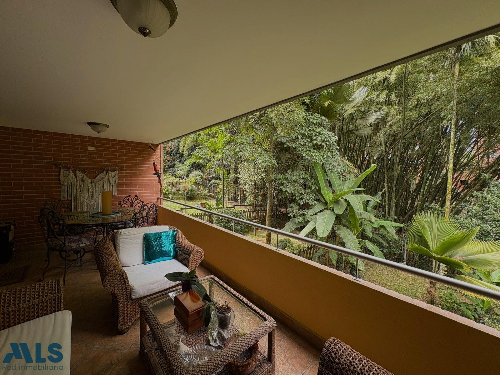 Tu casa soñada en medio de la naturaleza en Envigado! envigado - loma de los mesa