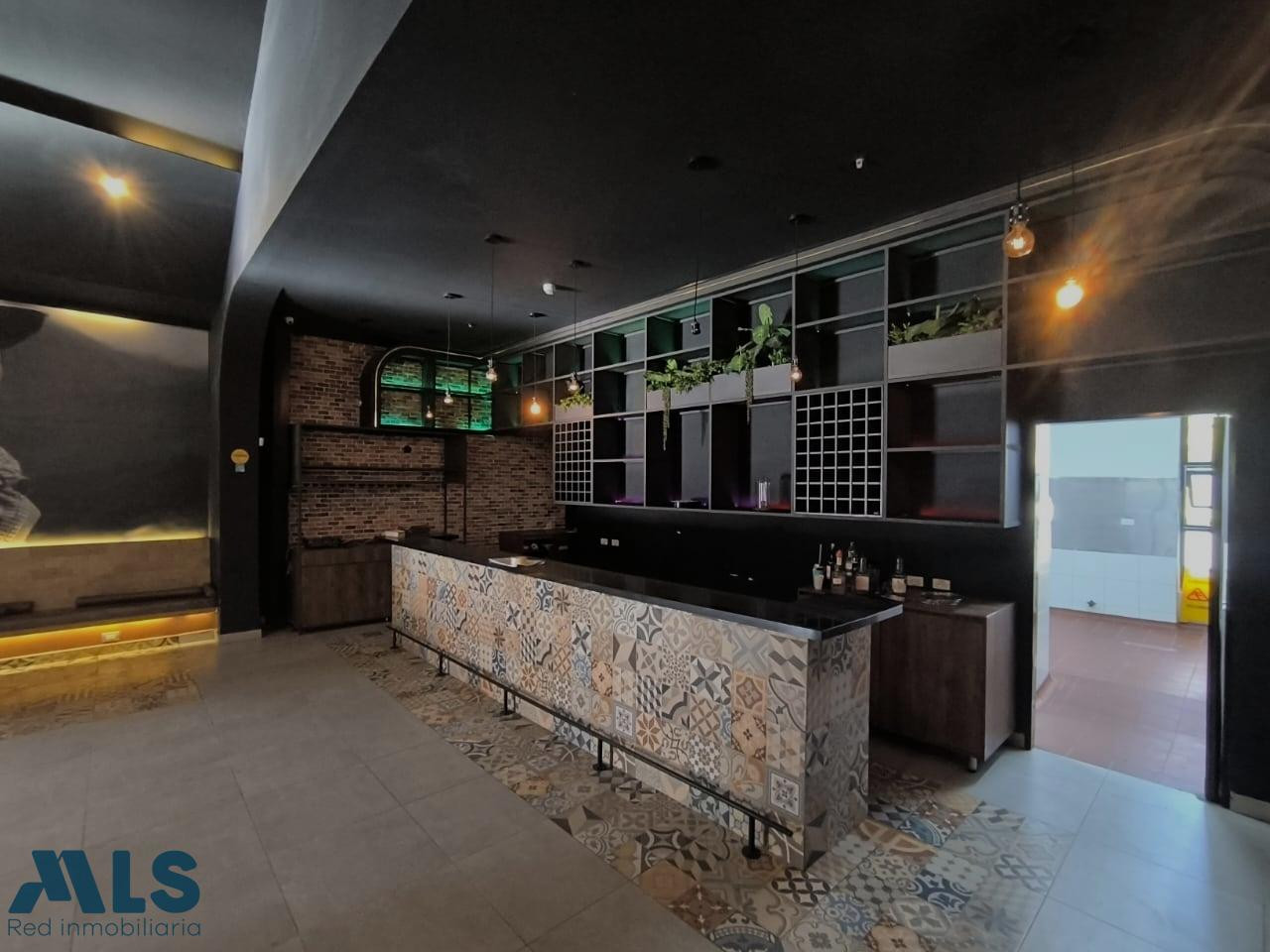 VENTA: $ 1.950.000.000 - LOCAL DE COMIDAS,UBICADO EN MALL DE COMERCIAL,AVENIDA 80. medellin - los colores