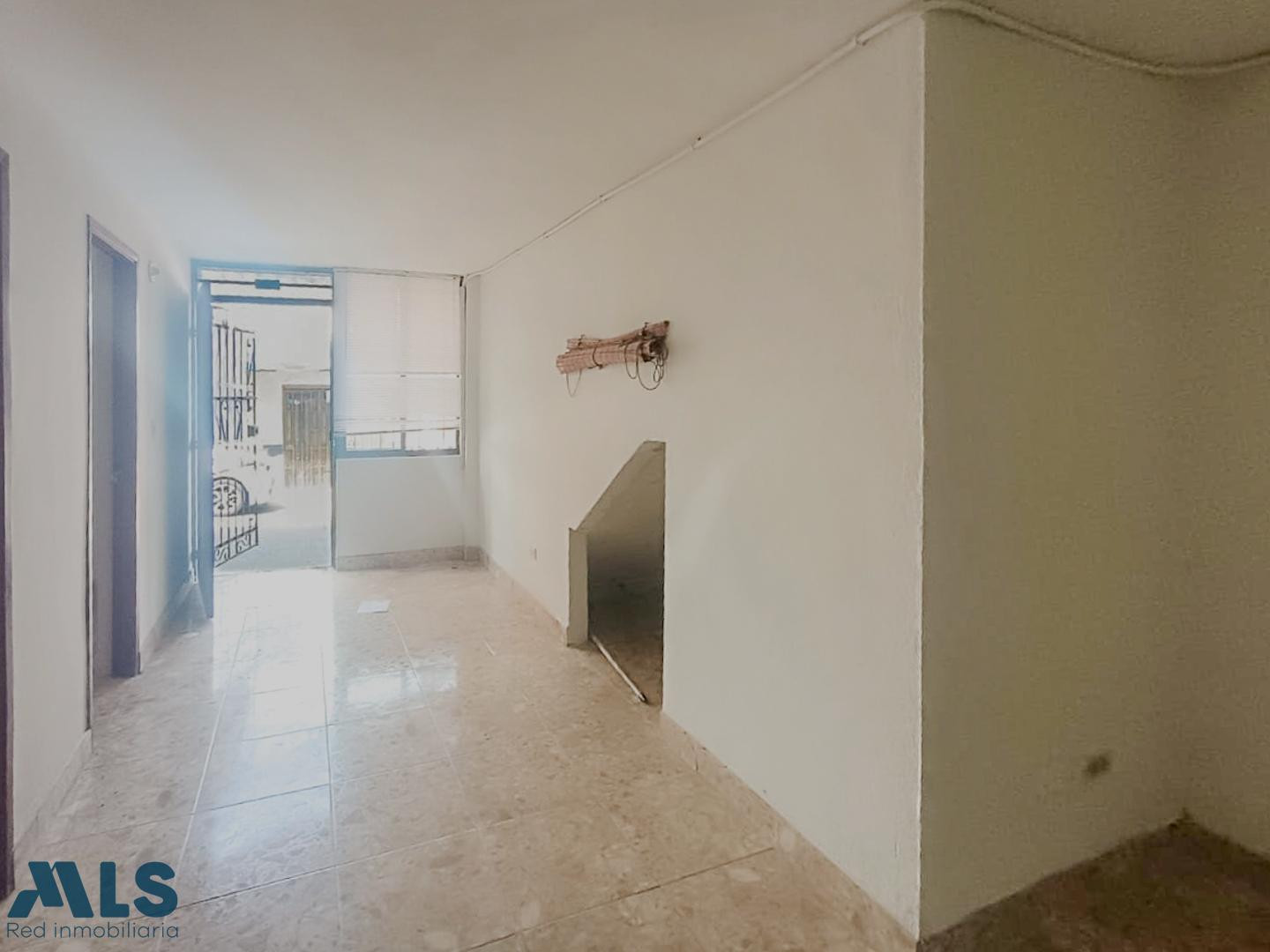 primer piso en villa hermosa medellin - villa hermosa