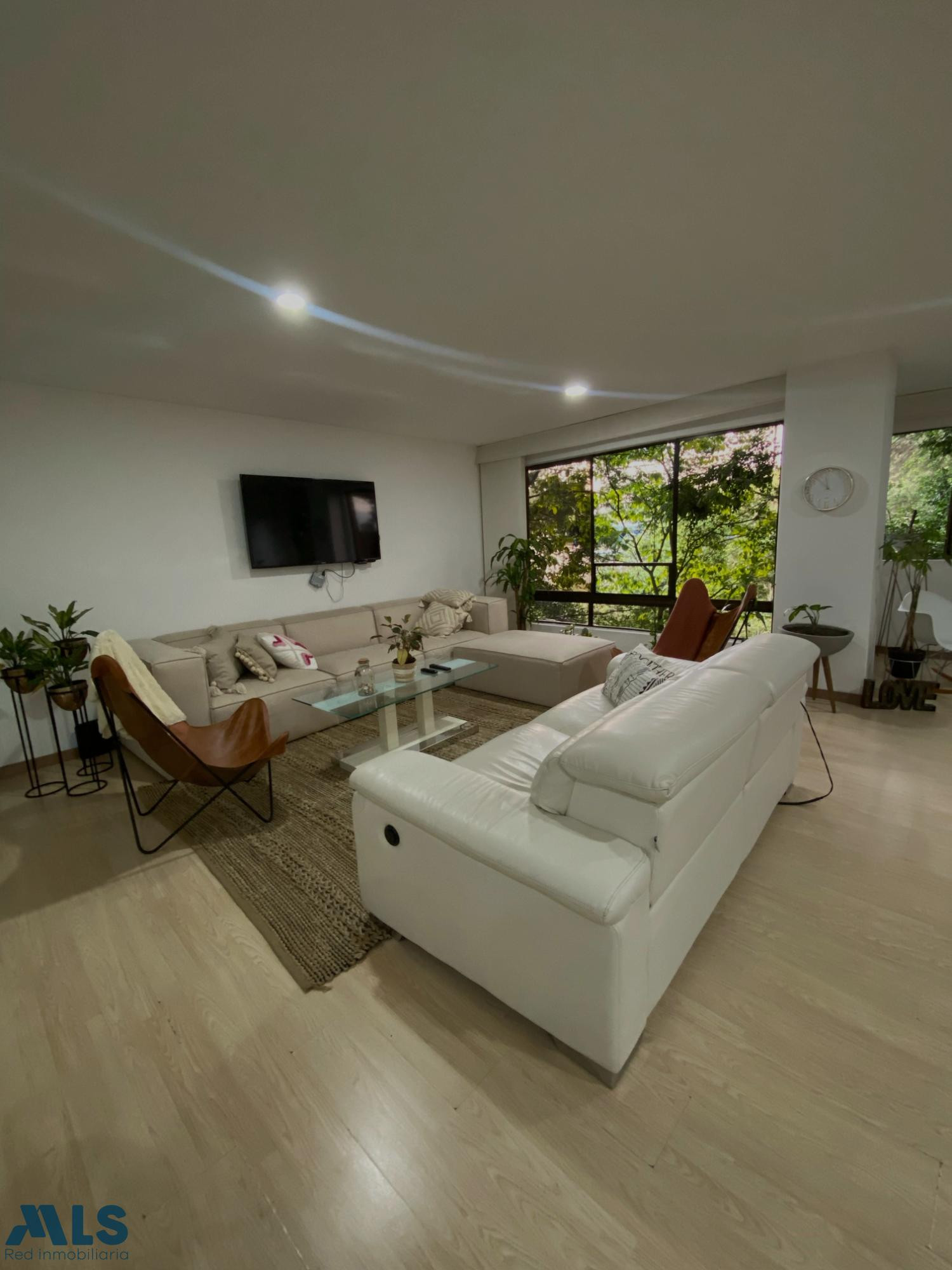 HERMOSO APARTAMENTO PARA LA VENTA medellin - la toja