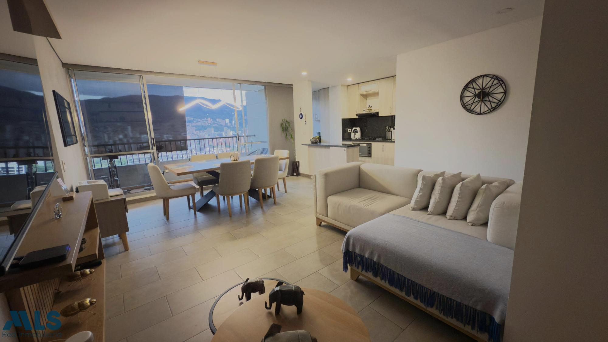 Excelente apartamento en venta en Los Colores – Estadio medellin - los colores