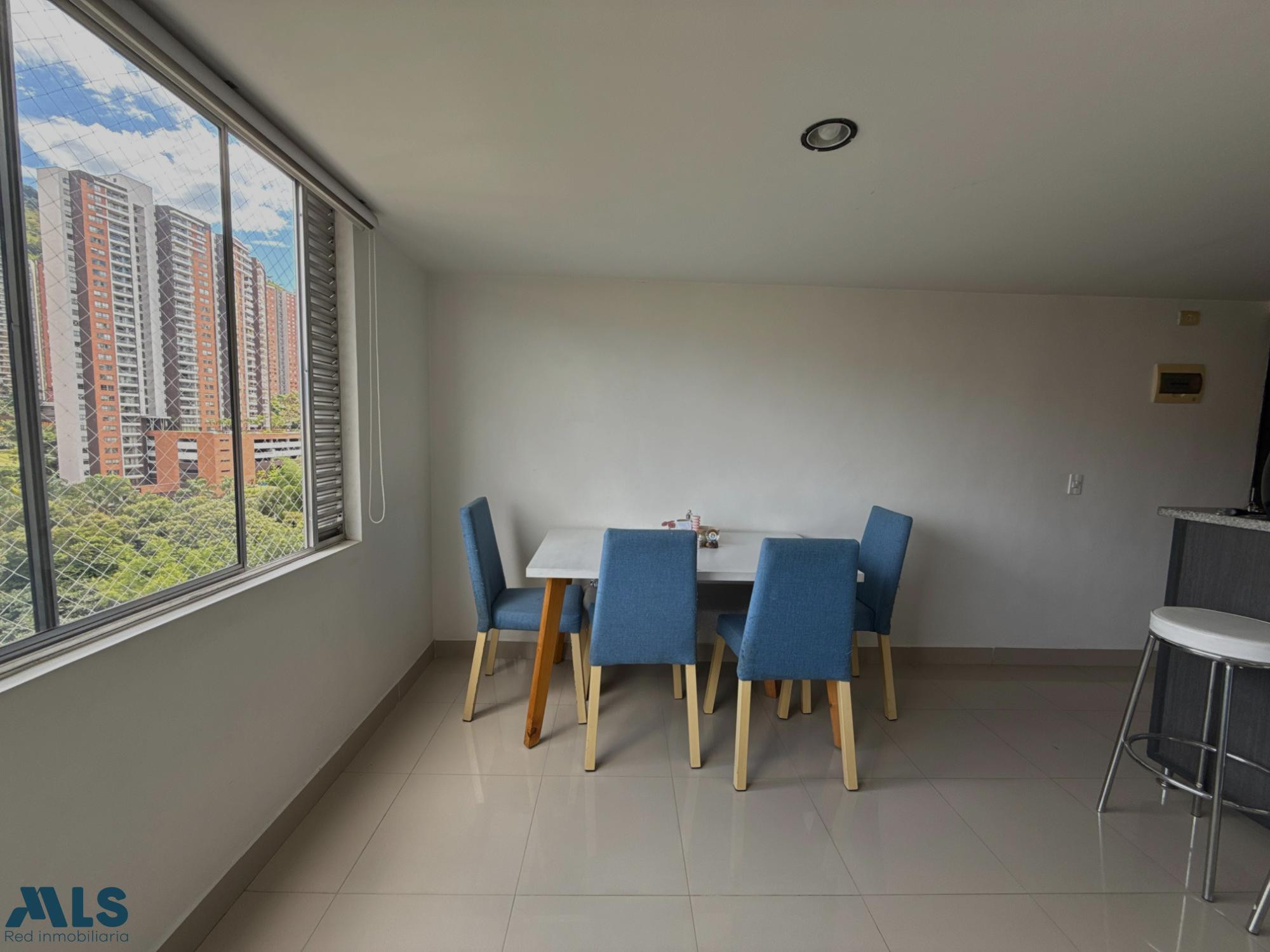 Apartamento Loma de los Bernal medellin - loma de los bernal
