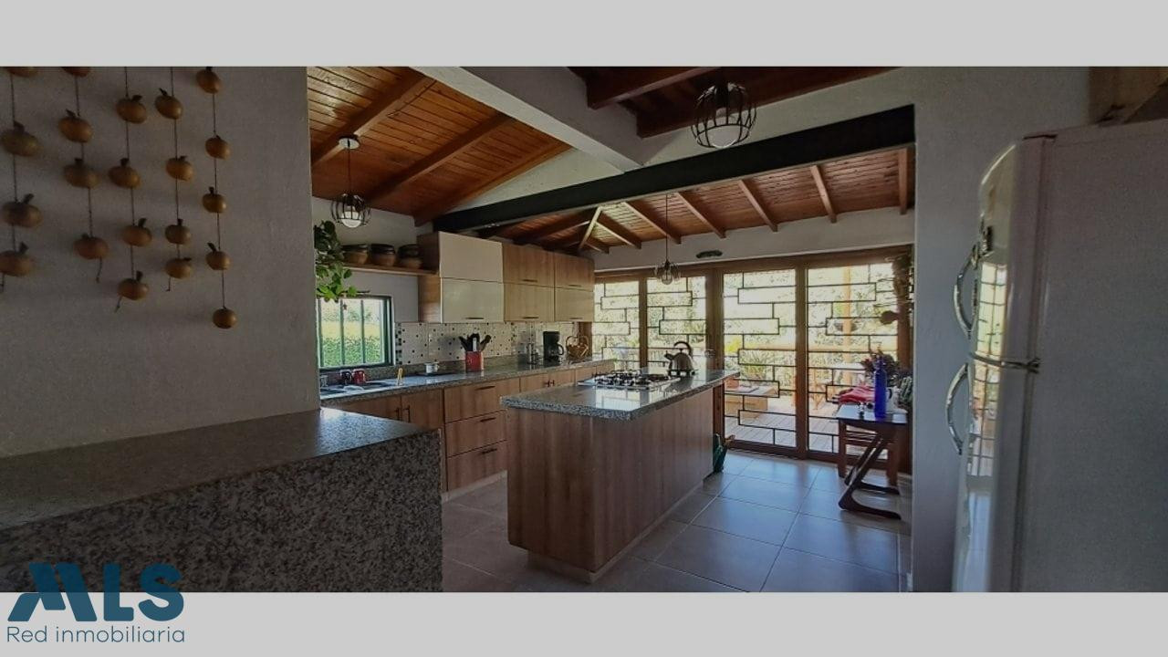 Casa finca en Copacabana con amplio lote y excelente ubicación copacabana - v quebrada arriba