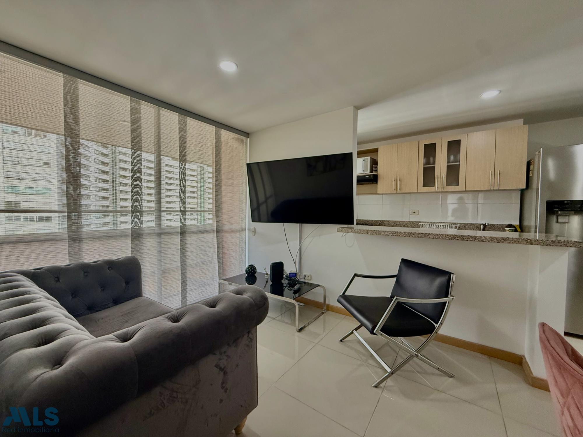 Apartamento en venta con hermosa vista a la montaña medellin - loma del indio