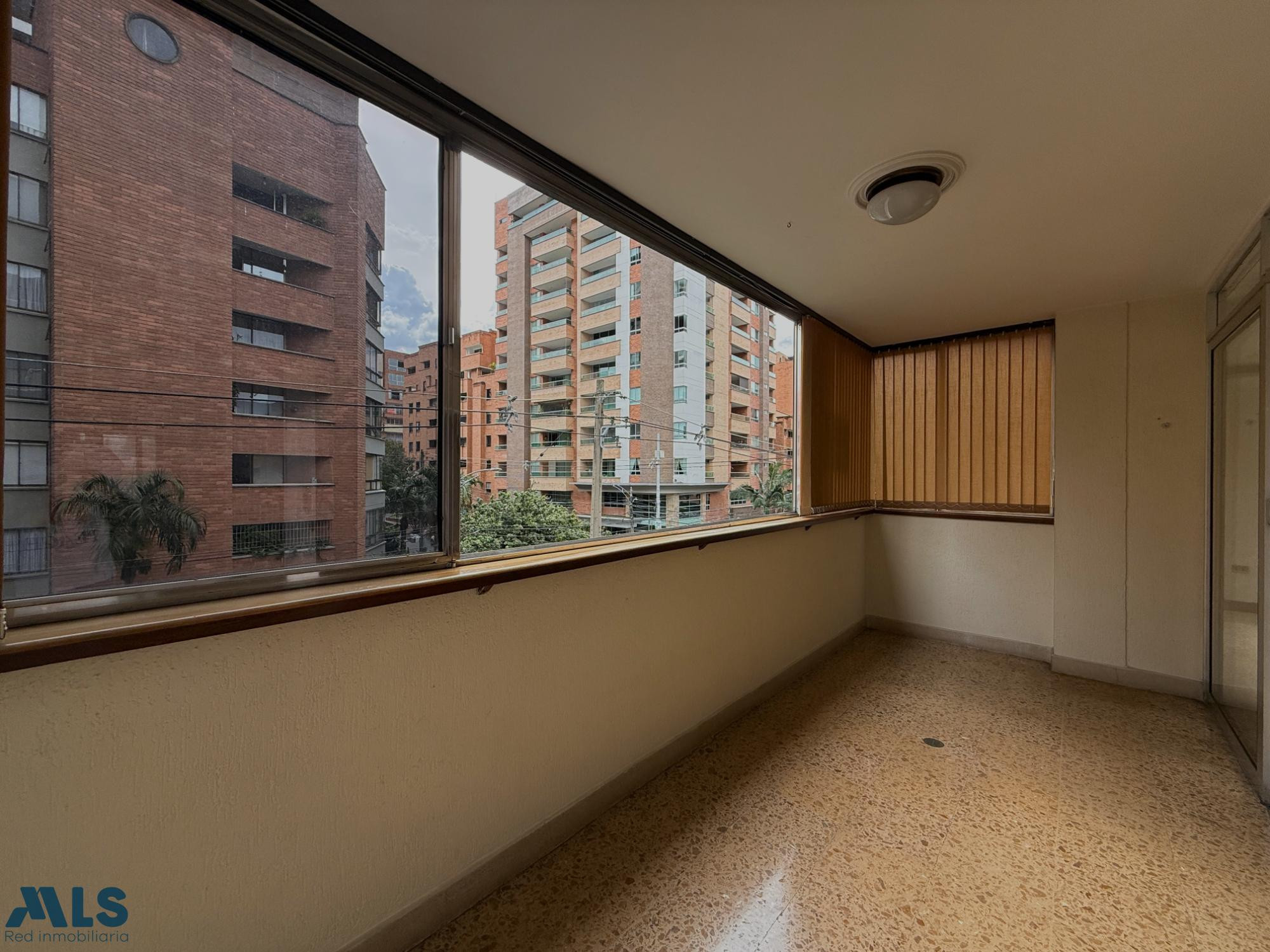 AMPLIOS ESPACIOS PARA REMODELAR medellin - laureles