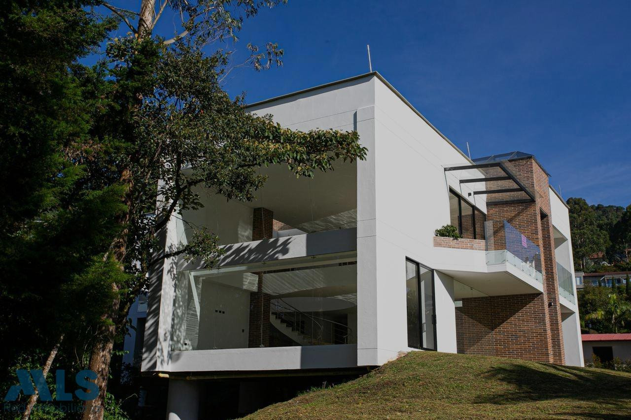 Vive el privilegio de estrenar casa en Palmas medellin - el poblado