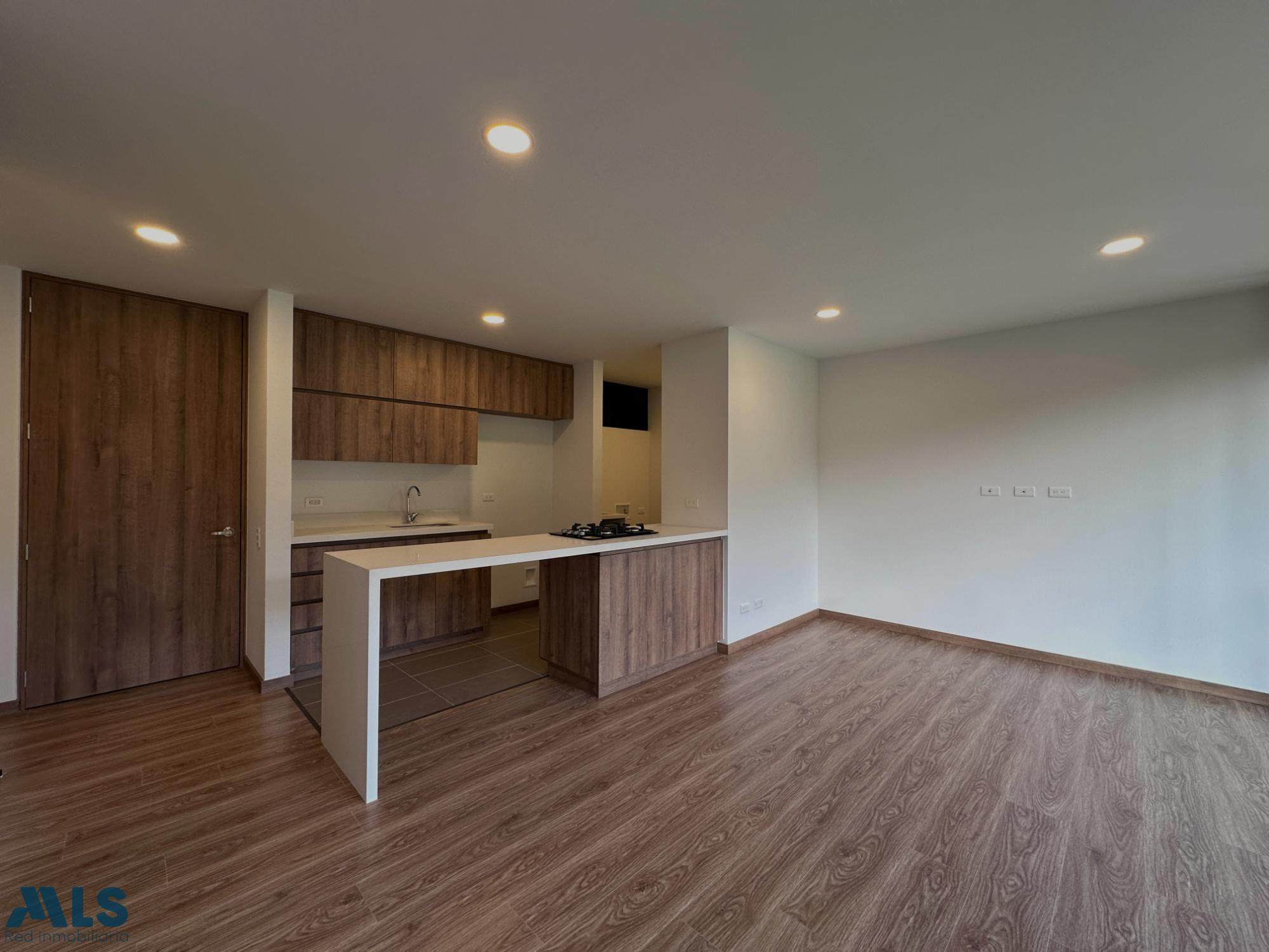Apartamento como para estrenar y vista verde envigado - el trianon