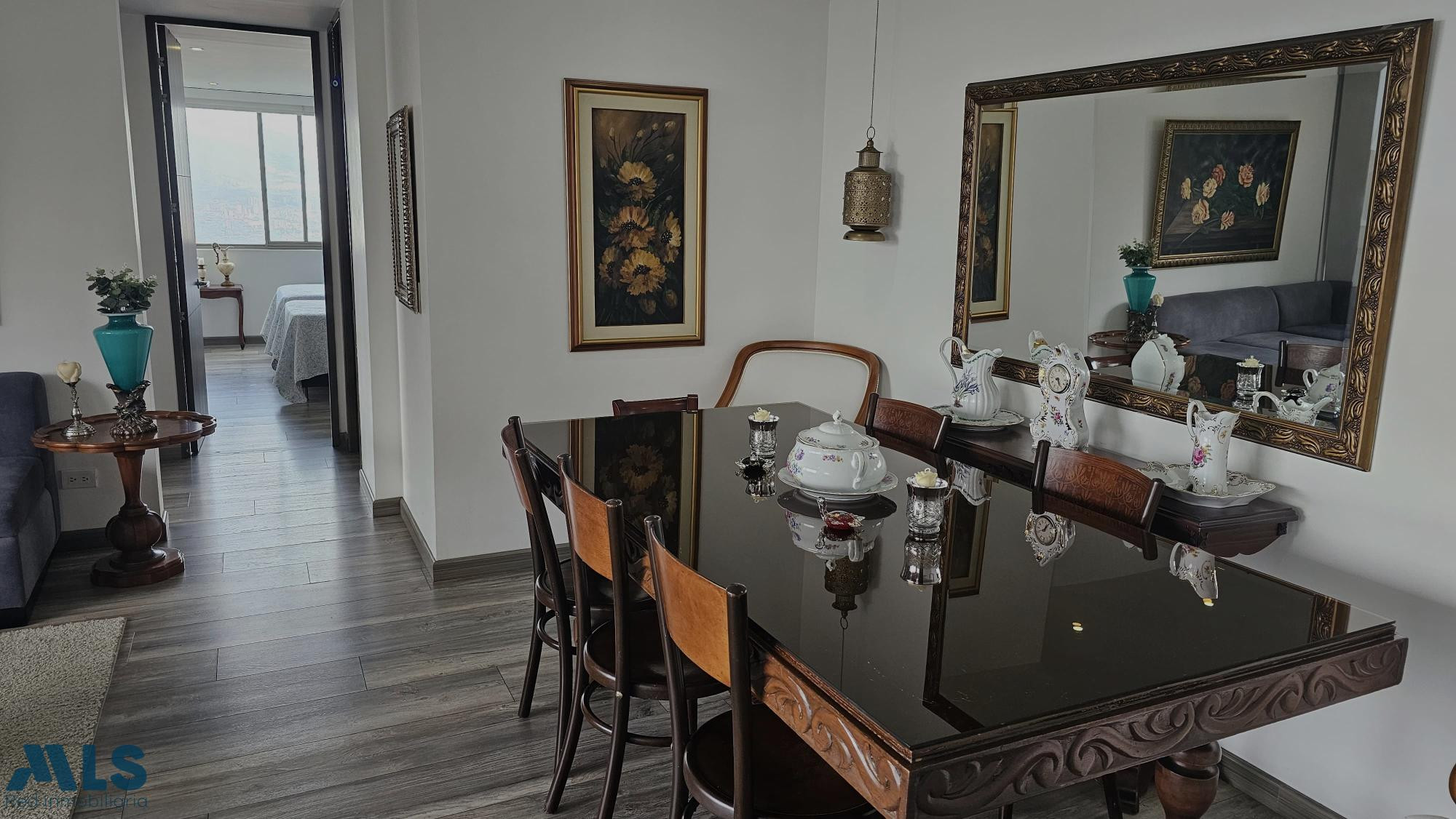 Ven y conoce este apartamento con muy buena ubicación y buena vista medellin - los balsos no 1