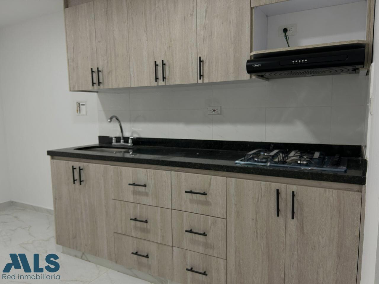HERMOSO APARTAMENTO PRIMER PISO EN VENTA ITAGUI itagui - santa maria no 2