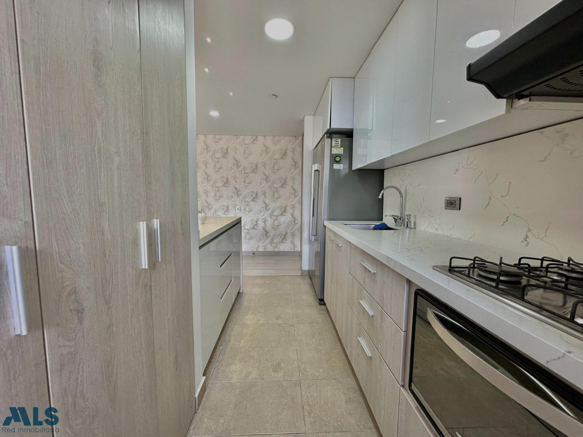 Hermoso apartamento en piso 20 de Sabaneta sabaneta - v canaveralejo