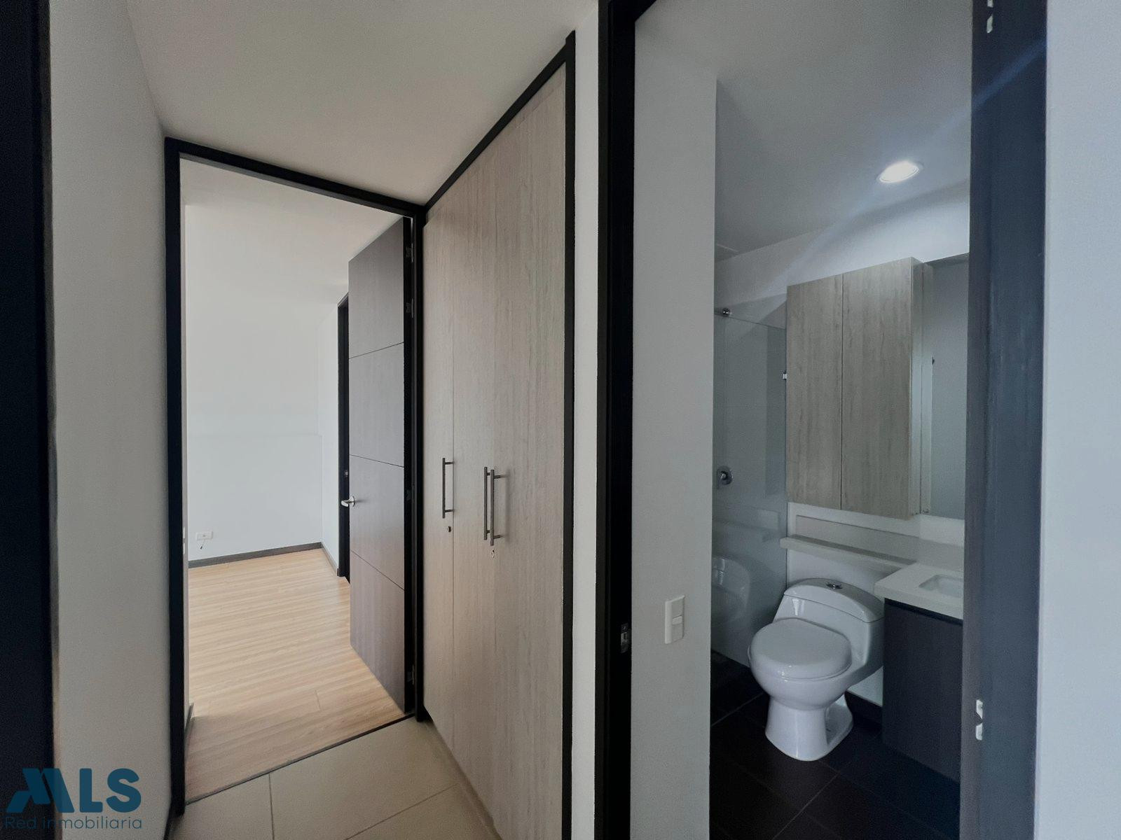 VENTA APARTAMENTO EN ALTOS DEL POBLADO, UNIDAD COMPLETA medellin - altos del poblado